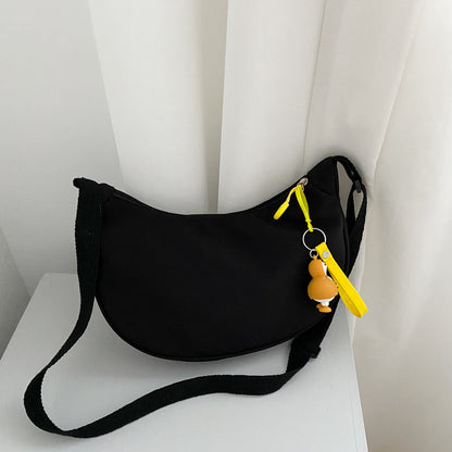 Nylon crossbody bag for women 2021 winter new trendy Korean version dumpling bag lightweight small bag fashionable armpit shoulder bag 