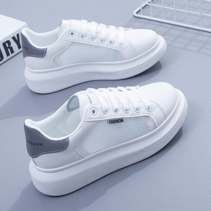 Mesh breathable သေးငယ်သောအဖြူဖိနပ်အမျိုးသမီး၏အထူအောက်ခြေအခေါင်းပေါက်ဘုတ်ဖိနပ်နွေရာသီကွက်သစ်ဖိနပ်အမျိုးသမီးကျောင်းသားပေါ့ပေါ့ဖိနပ် 