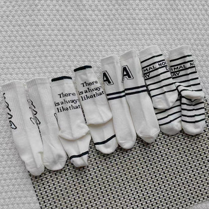 Children's socks for boys and girls 2023 autumn color matching breathable letter socks baby versatile comfortable mid-tube cotton socks 4 pairs 