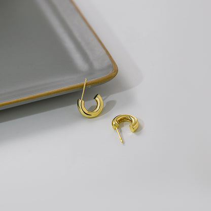 Silver needle C-shaped earrings simple and small metal texture earrings ins style geometric all-match earrings women wholesale 
