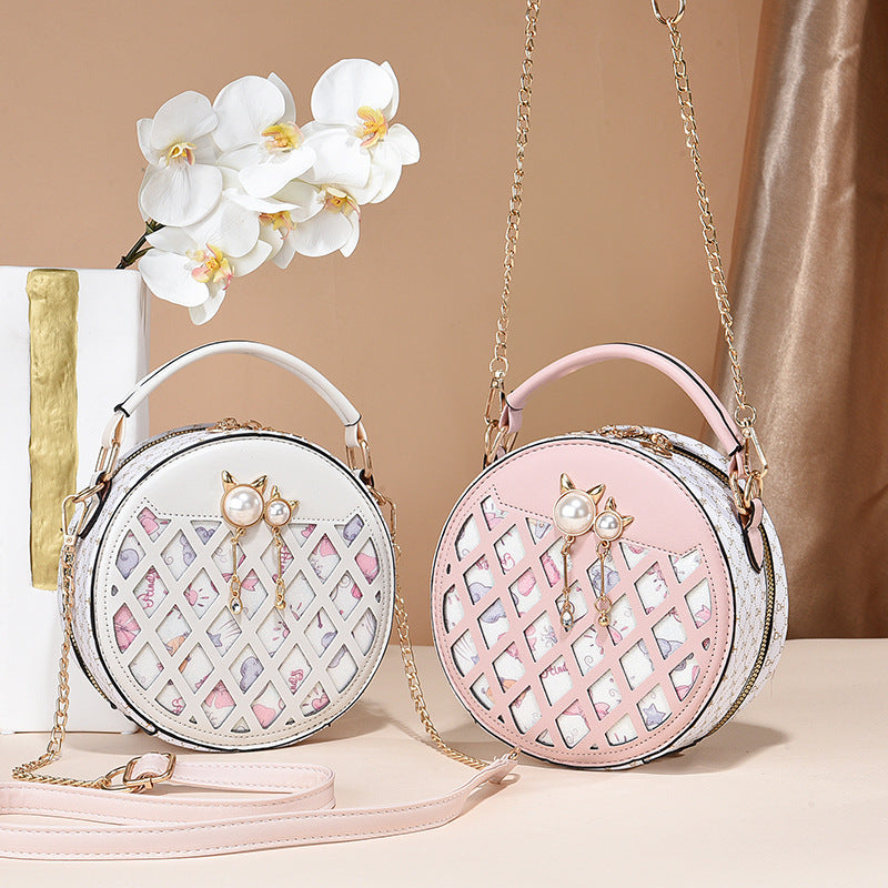2023 Autumn and Winter Bags Women's New Casual Mobile Phone Bag Crossbody Small Round Bag Women's Trendy Fashion Sweet Chain Bag 