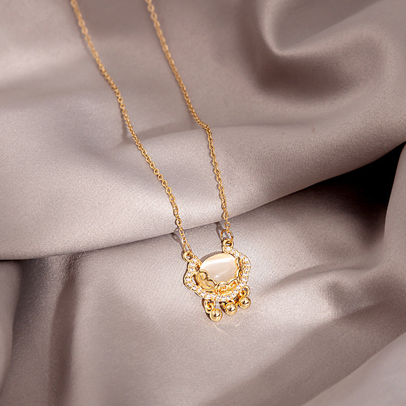 Douyin Explosive Titanium Steel Necklace Light Luxury Micro-inlaid Longevity Lock Maple Leaf Jade Gourd Turnable Windmill Pendant Clavicle Chain 