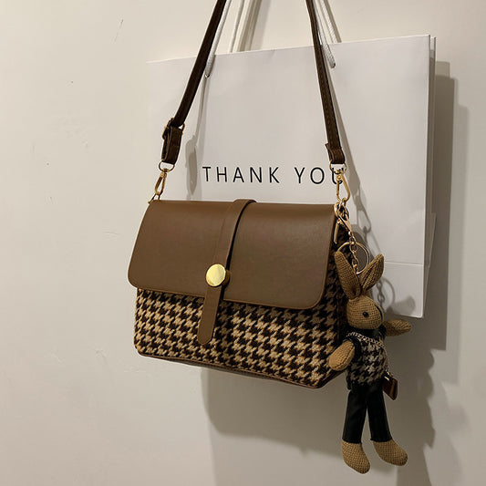 This year's popular high-end niche houndstooth bag women's autumn and winter new fashion trendy one-shoulder cross-body small square bag 