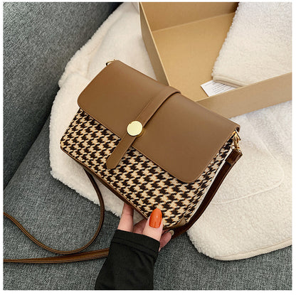 This year's popular high-end niche houndstooth bag women's autumn and winter new fashion trendy one-shoulder cross-body small square bag 