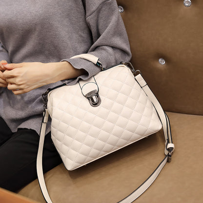 Lock women's bag shoulder bag European and American fashion women's bag cross-border Amazon bag 2023 new doctor handbag 