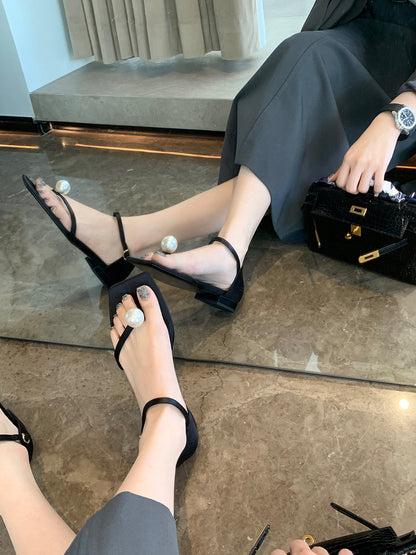 葡萄妈studiolee 简约方头珍珠夹趾高跟鞋一字扣带小粗跟凉鞋女