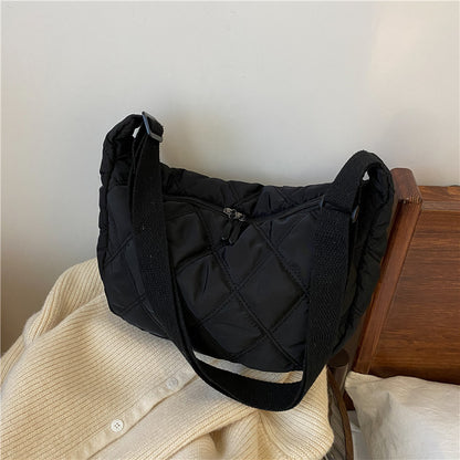 Diamond Embroidery Thread Large Capacity Large Bag Women 2021 Popular New Trendy Fashion One Shoulder Messenger Bag Internet Celebrity Dumpling Bag 