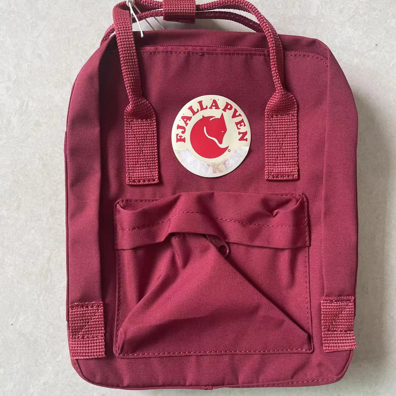 Factory direct sales fox northwest polar backpack laptop laptop bag 18L male and female student school bag 