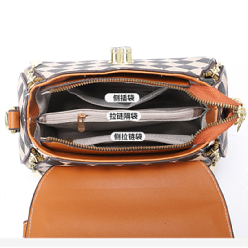 Shoulder Bags 