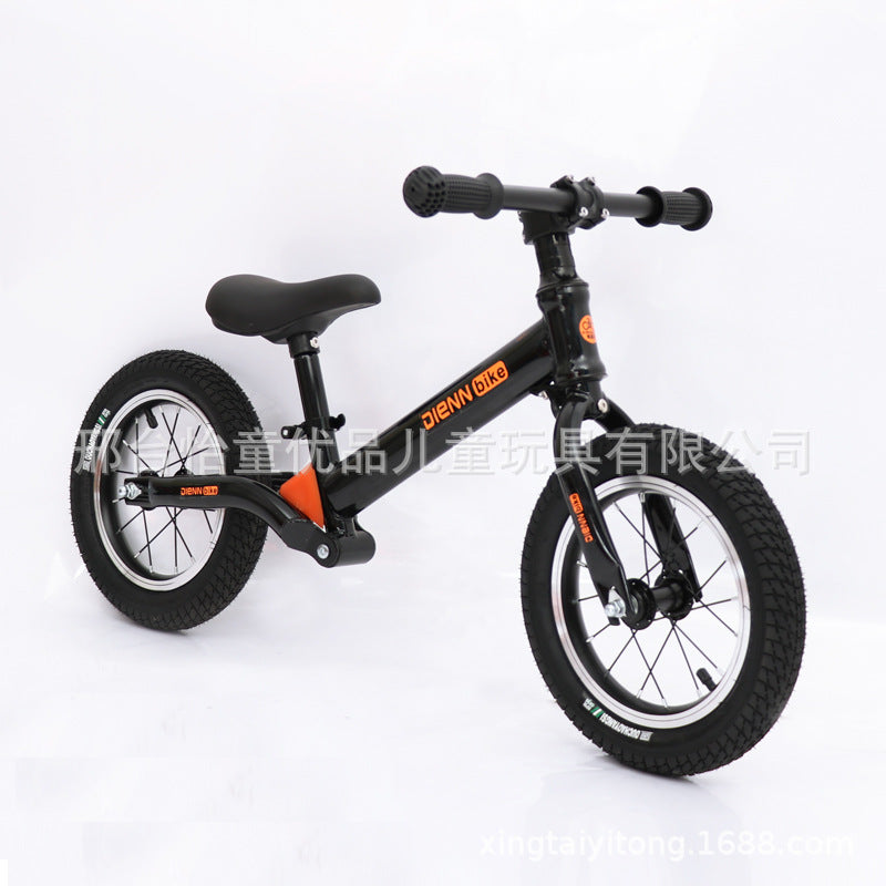 Factory direct wholesale children's scooter sliding balance car baby without pedals two-wheel balance toy car 